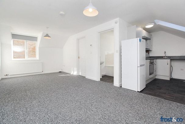 2 bedroom apartment to rent - Photo 1