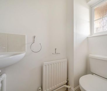 5 bedroom end of terrace house to rent - Photo 5