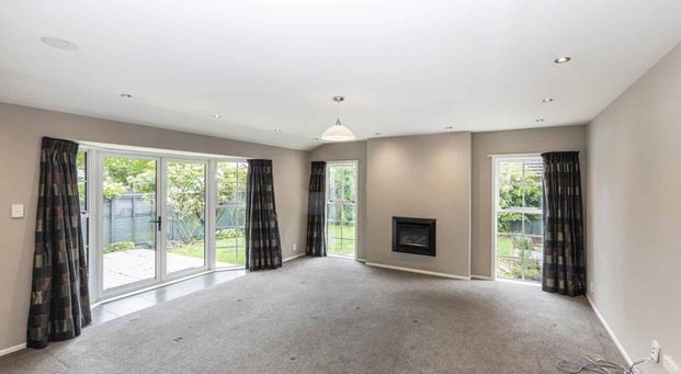 Spacious Living in a Sought-After Location - Photo 1