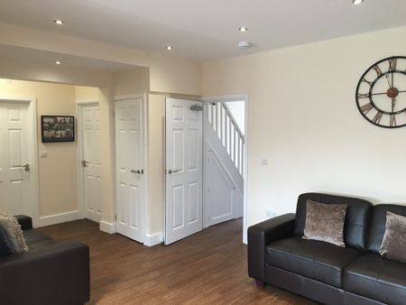 Granton Avenue 4 - Photo 2