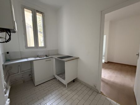 A LOUER - STUDIO REFAIT A NEUF - VITRY-SUR-SEINE - Photo 4