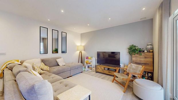 2 bedroom flat to rent - Photo 1