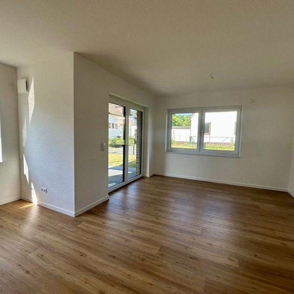 Erstbezug, inkl. EBK im modernen und ebenerdigen Neubau - Photo 1