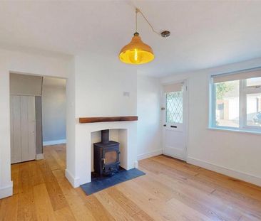 2 bedroom cottage to rent - Photo 1