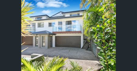McGrath Mooloolaba proudly present this 3 bedroom townhouse located in Mooloolaba! - Photo 5