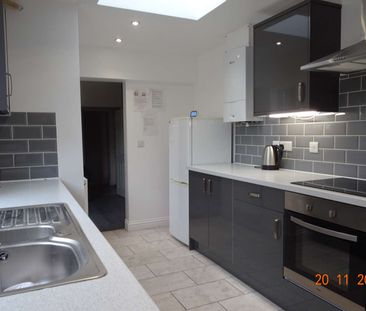 ENSUITE DOUBLE ROOM, LOCATED LN5 AREA Room 2 - Photo 1