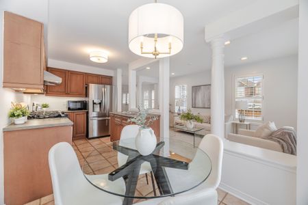 For Lease - 1137 Meadowgrove Court, Mississauga, Ontario - Photo 4