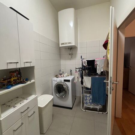 Das besondere Wohnerlebnis für Anspruchsvolle! Traumhafte 3-Zimmer-Wohnung in den historischen Dragoner Höfen in Wels! Ab 01.04.2026 verfügbar! - Photo 1