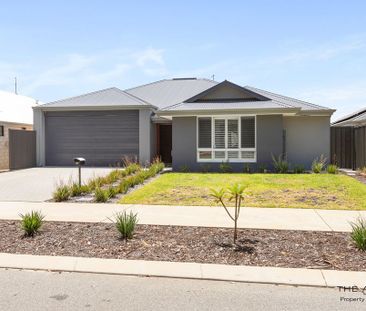 Modern 3-Bedroom Home in the Heart of Baldivis - Photo 4