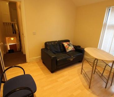 2 bedroom house to rent - Photo 2