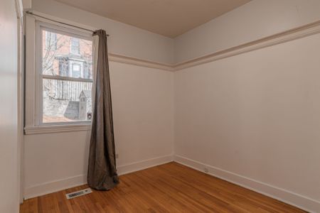 For Lease - 280 London Street Unit# Main/Upper, Peterborough, Ontario - Photo 4