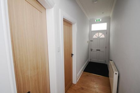 4 bedroom terraced house to rent - Photo 2