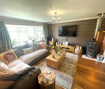 5 bedroom detached house to rent - Photo 1