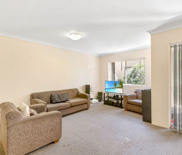 Spacious 2-Bedroom Apartment in a Convenient Auburn Location!! - Photo 6
