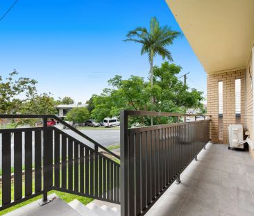 Stylish One-Bedroom Apartment in the Heart of Coorparoo - Photo 5