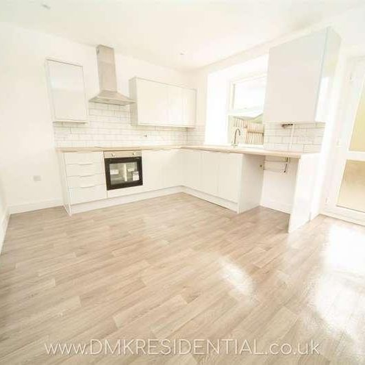 Woodfield Terrace, Mountain Ash, CF45 - Photo 1