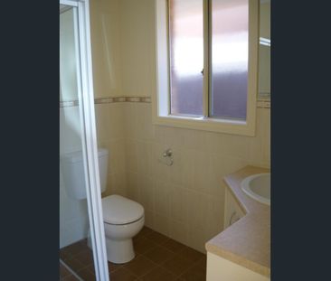 WHAT A STUNNER - Photo 2