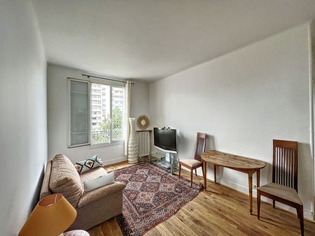 Appartement MEUBLÉ Courbevoie 2 pièces - 39.31 m2 - Photo 2