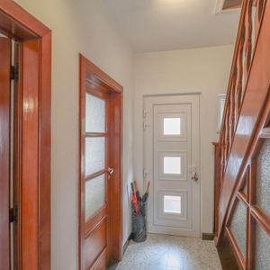 Huis te huur in Saint-Servais voor € 1.100 met 3 slaapkamers - Photo 3