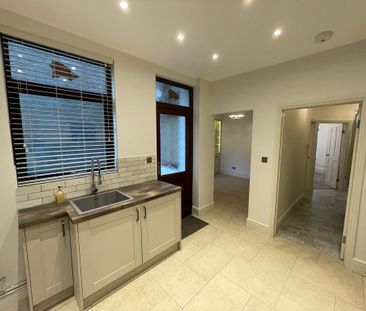 3 bedroom terraced house to rent - Photo 2