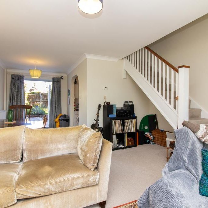 2 bedroom end of terrace house to rent - Photo 1