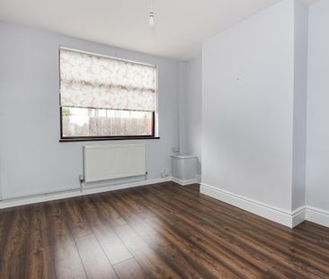 Bath Road, Kettering - Photo 3