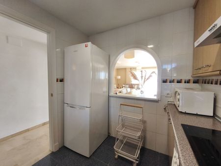 Apartment in Estepona, Costa del Sol - Photo 2