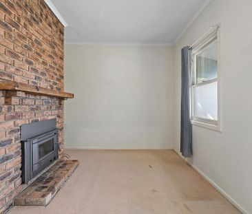 6 John Street, Lilydale - Photo 2