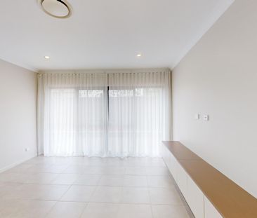 6 Emperor Parade, Chisholm NSW 2322 - Photo 2