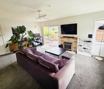 Stokes Valley Living - Photo 5