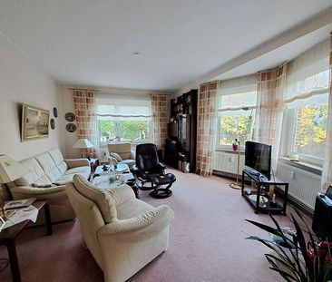 Große 4-Zimmer-Wohnung mit Balkon in Bremerhaven-Lehe! - Foto 1