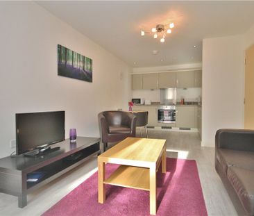 Guildford Road, Woking, Surrey, GU22 7LR - Photo 1