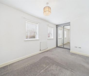 3 bedroom Town house to rent - Photo 5