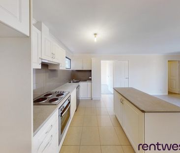 IMMACULATE APARTMENT - Photo 5