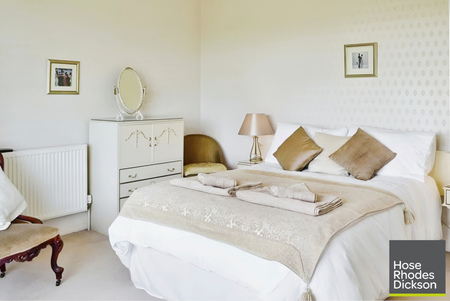 4 bedroom detached house to rent - Photo 4