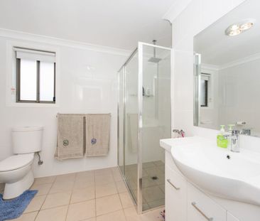 Stylish & Contemporary Home in South Mudgee - Photo 2