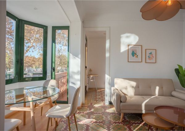 Passeig de Joan de Borbó, Barcelona, Catalonia 08003