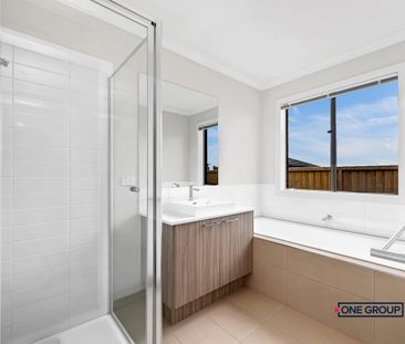 Cosy, Comfortable & Convenient Home! - Photo 5