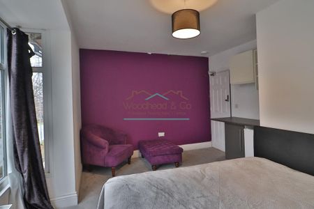 1 bedroom in a house share to rent - Photo 2