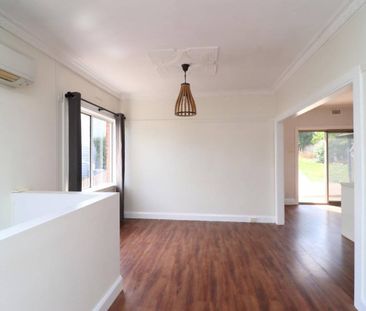 Large Family Home - Photo 3