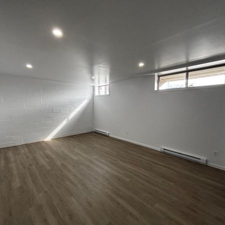 MARS. STUDIO, 1 1/2 - Photo 3