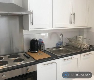 1 bedroom semi-detached house to rent - Photo 6