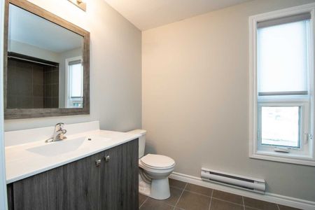 For Lease - 143 Bloor Street Unit# 203, Oshawa, Ontario - Photo 5