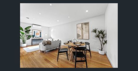 Heart of Glen Waverley, Walk to Glen Shop, and in Glen Waverley secondary school zone!. - Photo 2