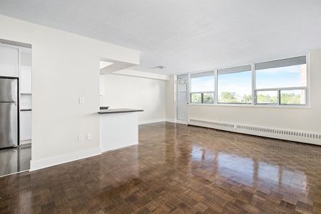 Maeford Court Apartments - Photo 3