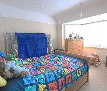Oxford Close, Mitcham, CR4 - Photo 3