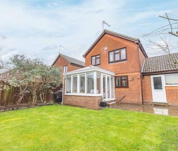 4 bedroom detached house to rent - Photo 1