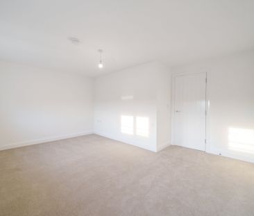 Kingfisher Drive, Northampton - Photo 5