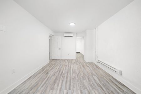 7829A Av. Stuart - Photo 2