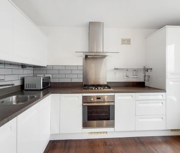 Clementine Court - Photo 3